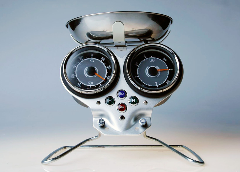 Illustration for article titled Amazingly, This Turntable Was Built From Motorcycle Parts